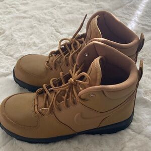 Nike Manoa Leather Boot - 7Y In Boys